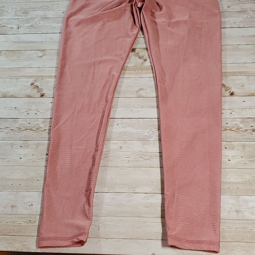 ABS2B Leggings Pink Tan Feather Textured Shiny Butt Booty Large - Picture 6 of 7